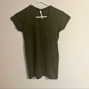 Lululemon green camo top